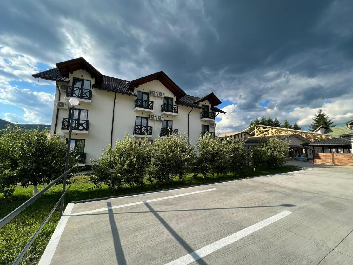 Casa Elena - Resort & Spa Voroneț Extérieur photo